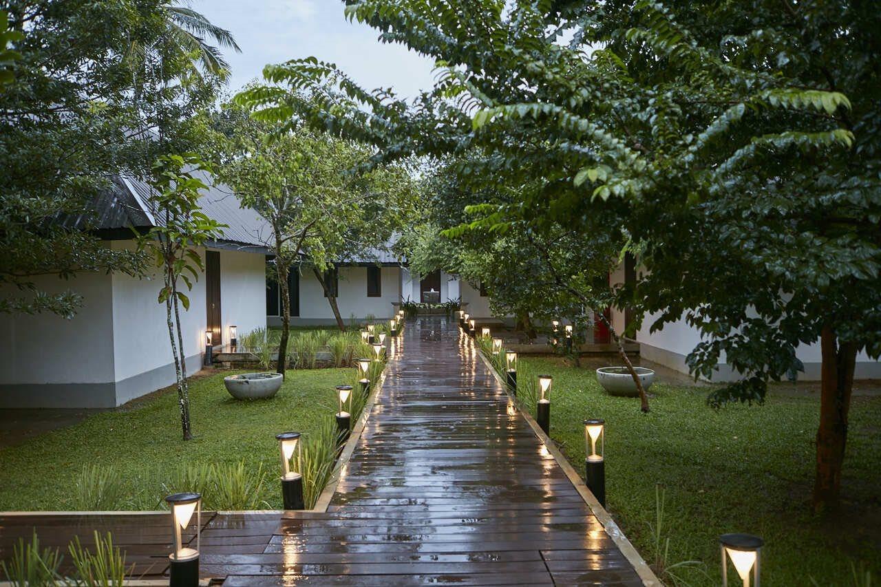 Citrus Waskaduwa Hotel Bentota Exterior photo